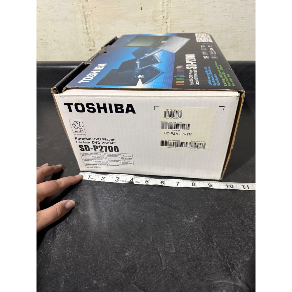 Toshiba SD-P2700 Portable DVD Player 8.9in Widescreen ColorStream Pro Silver - Picture 9 of 11
